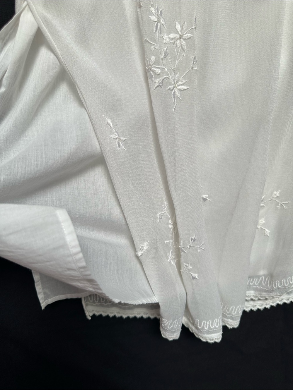 Amanda Smith Cream Maxi Skirt with Subtle Floral Embroidery - Picture 6 of 10